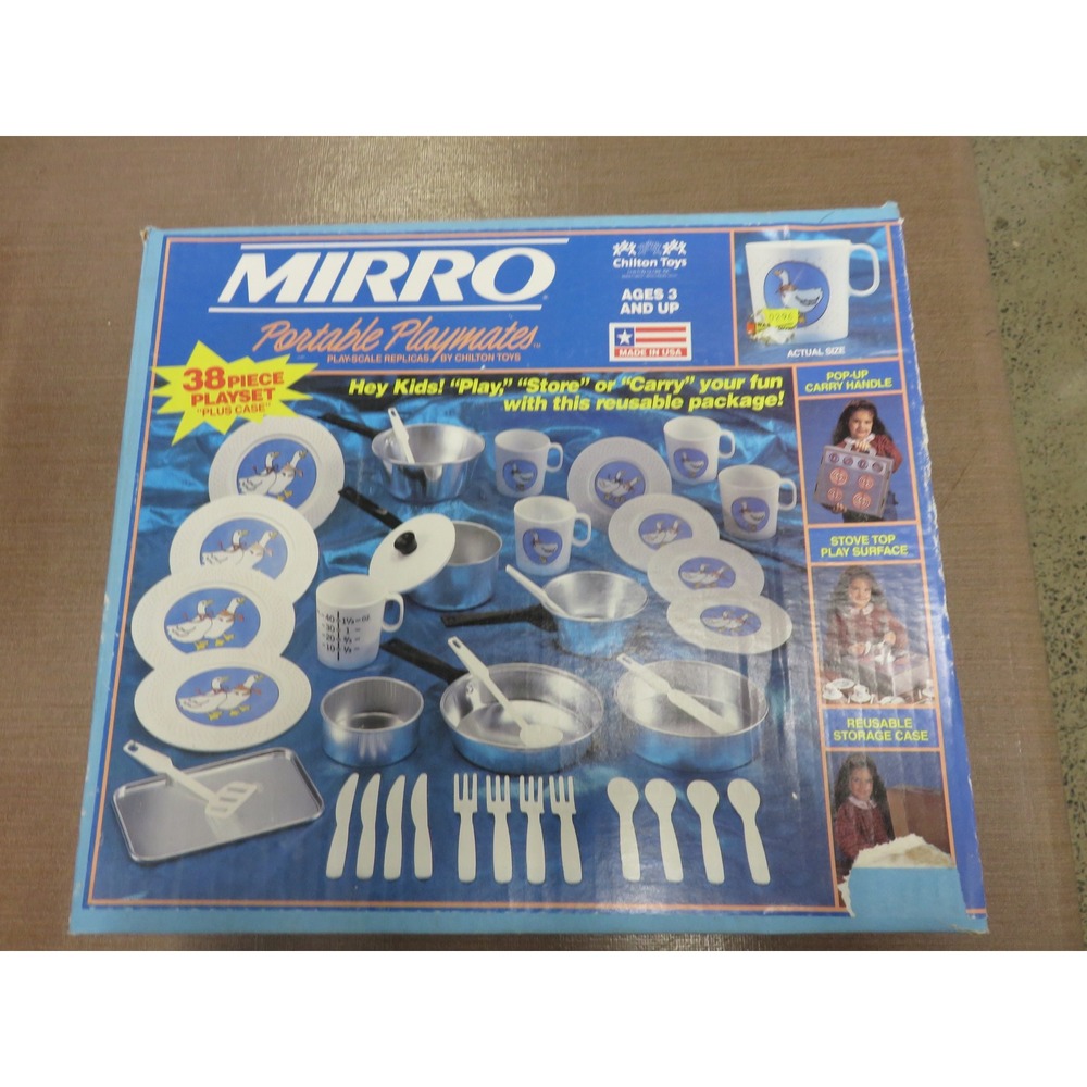 Vintage Mirro Chilton Toys Portable Playmates 38 Piece Kitchen Set Duck Motif